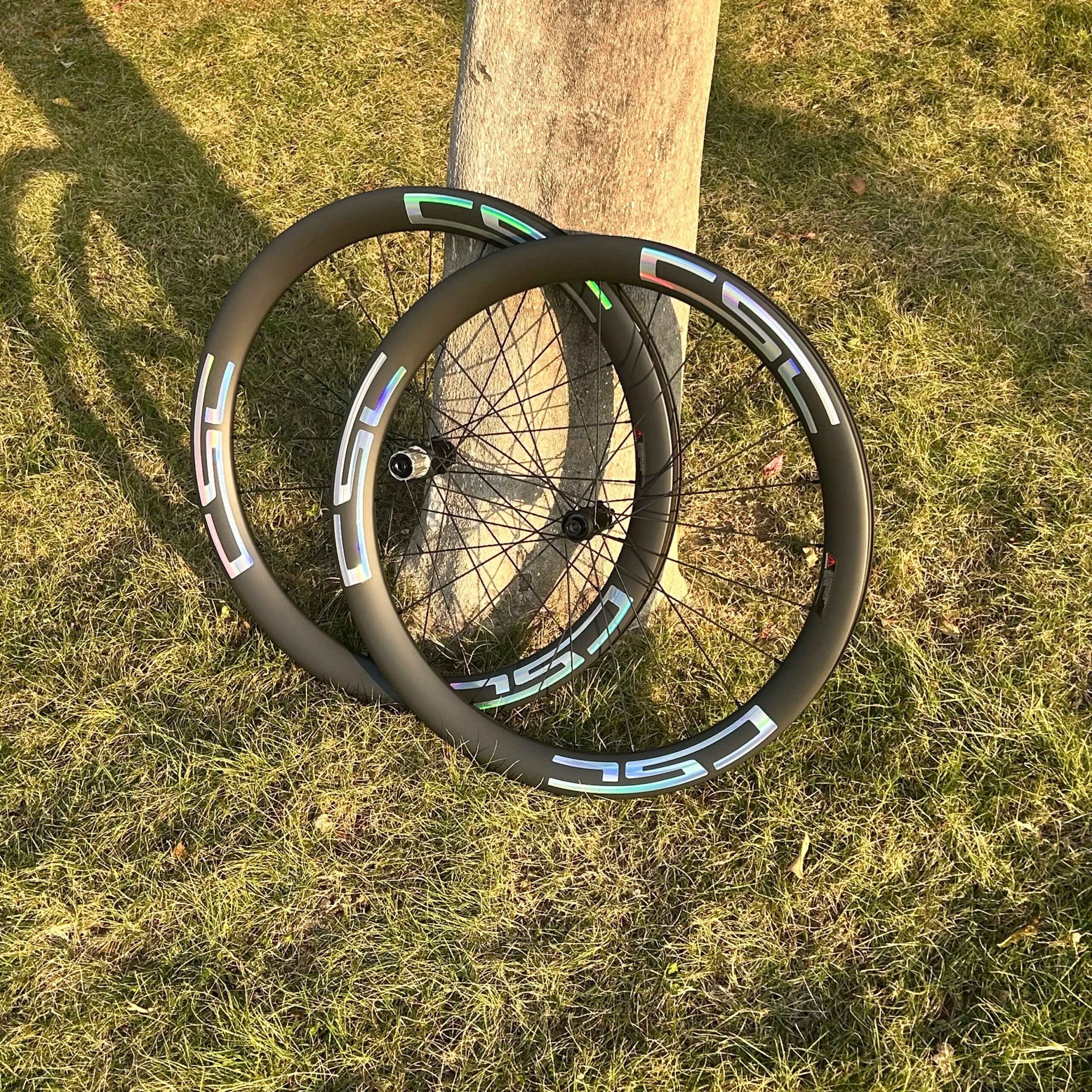 roues carbone csc – route / gravel – tubeless – center lock roues carbone csc – route / gravel – tubeless – center lock