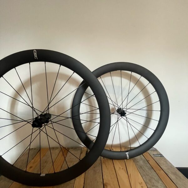 paire roues carbone 50mm csc neuves moyeux ct31 corps shimano + sram 1550g