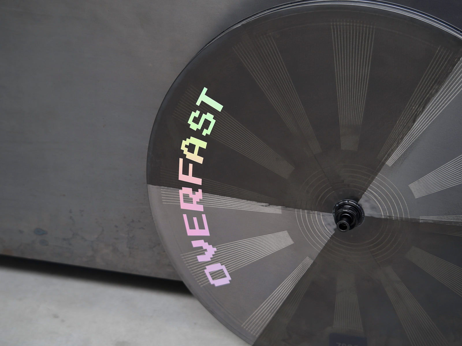 overfastphamtondiscwheel790g 8.jpg Roue lenticulaire carbone OVERFAST Phantom 790 g