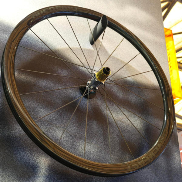 Roues carbone OVERFAST Ultra+ 37 mm 895 g